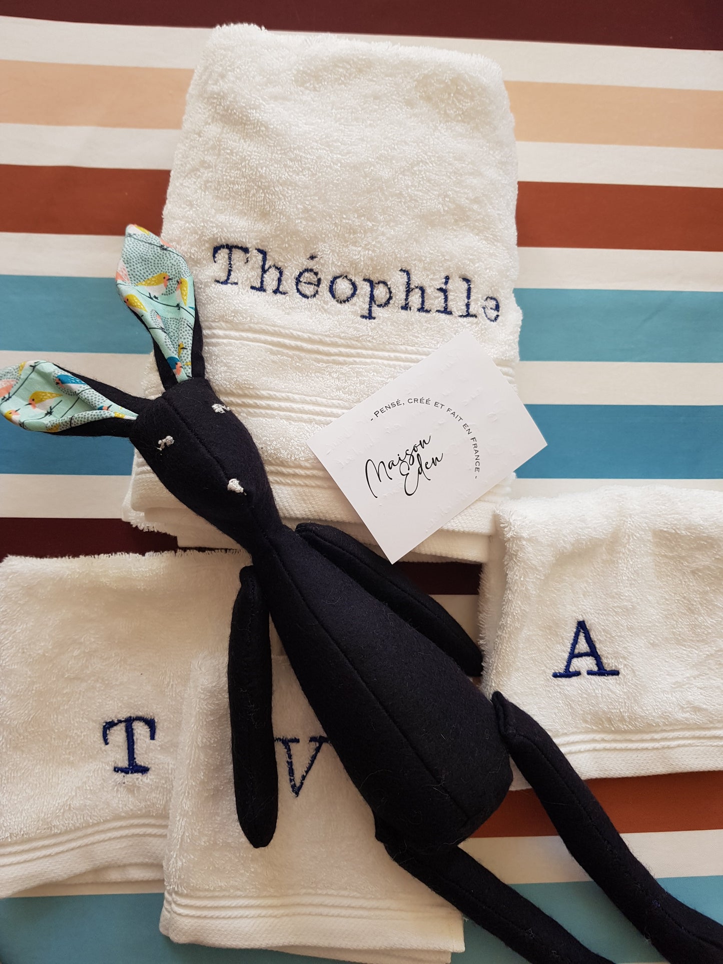 Serviette de bain brodée 70x140cm