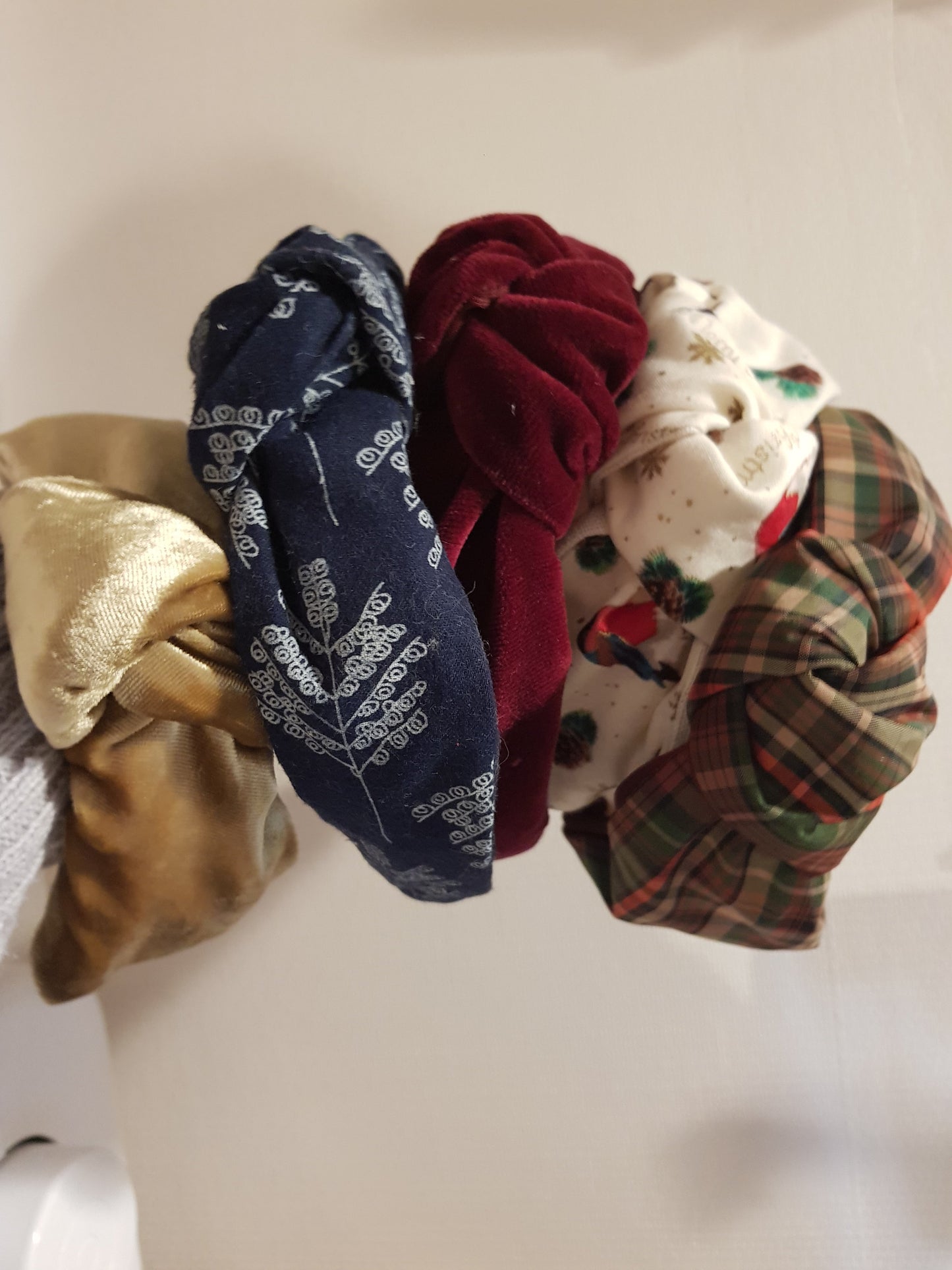 Serre tête noeud écossais