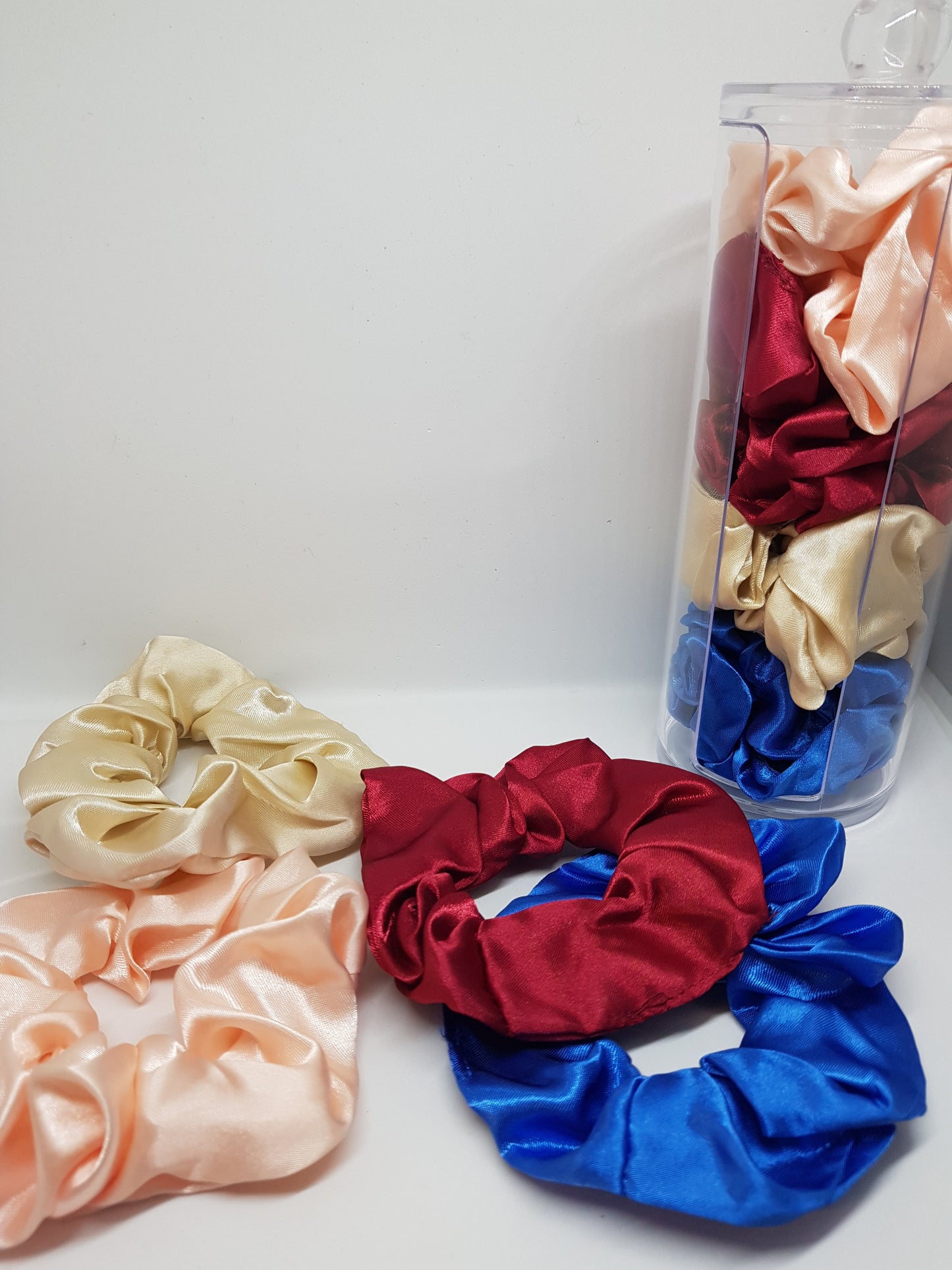 Chouchou satin bleu dur