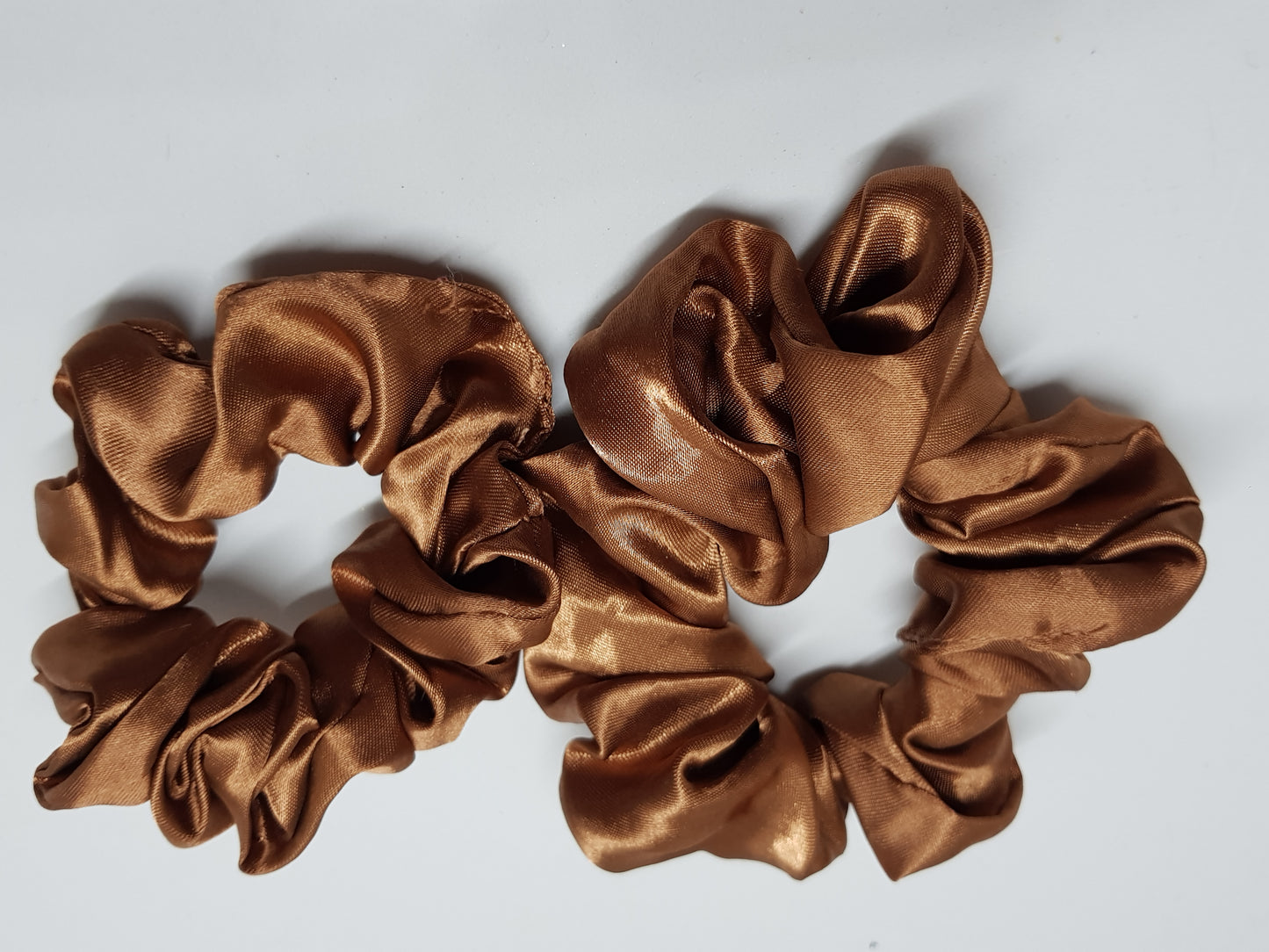 Chouchou satin camel