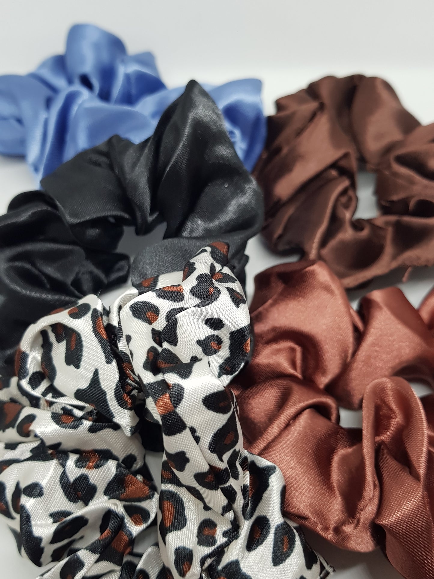 Chouchou satin léopard