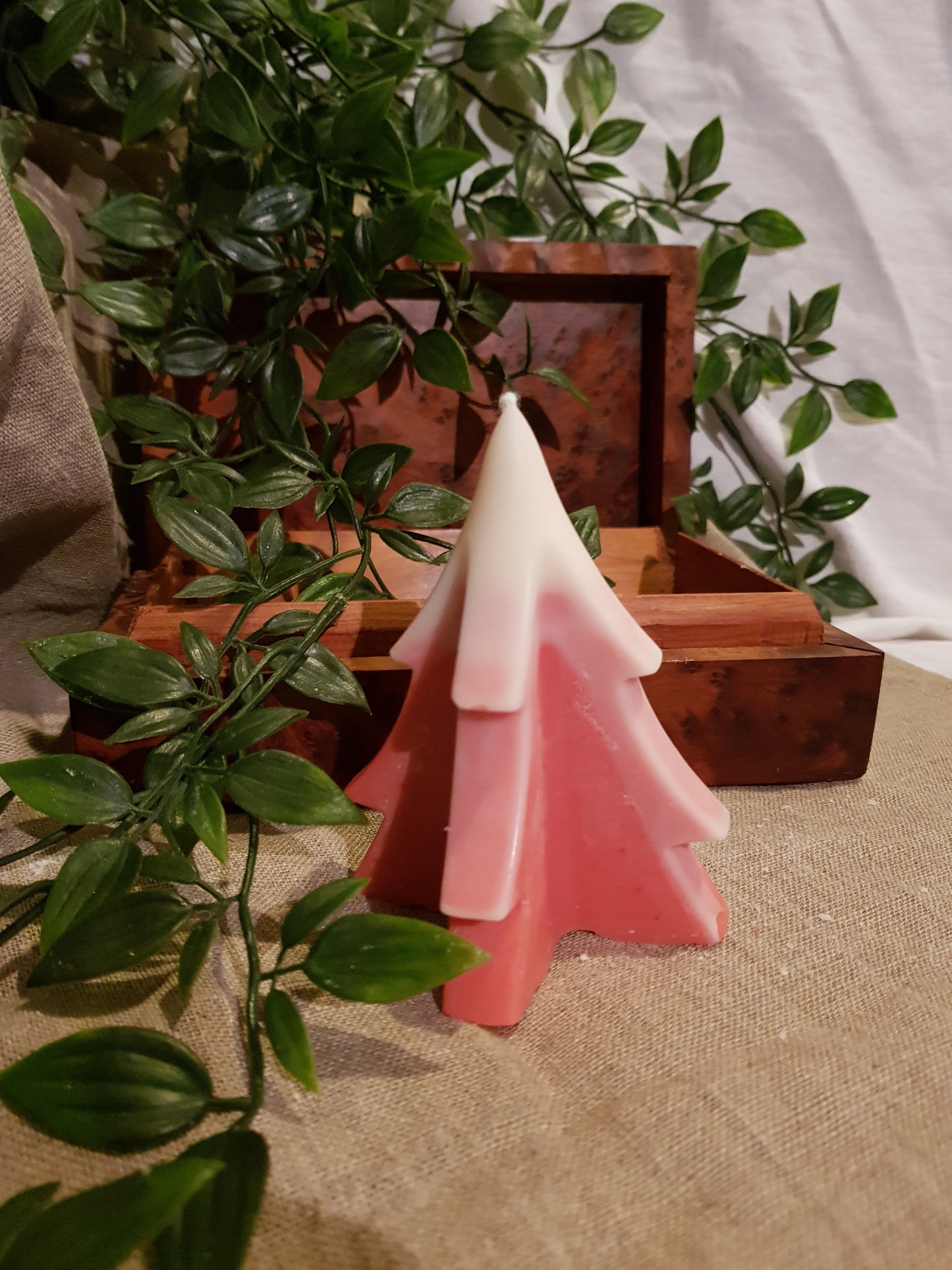 Bougie Sapin colorée rouge/rose